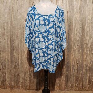 World Market L XL Poncho Top Blouse Blue Cream Floral Rayon Short Sleeve Tunic